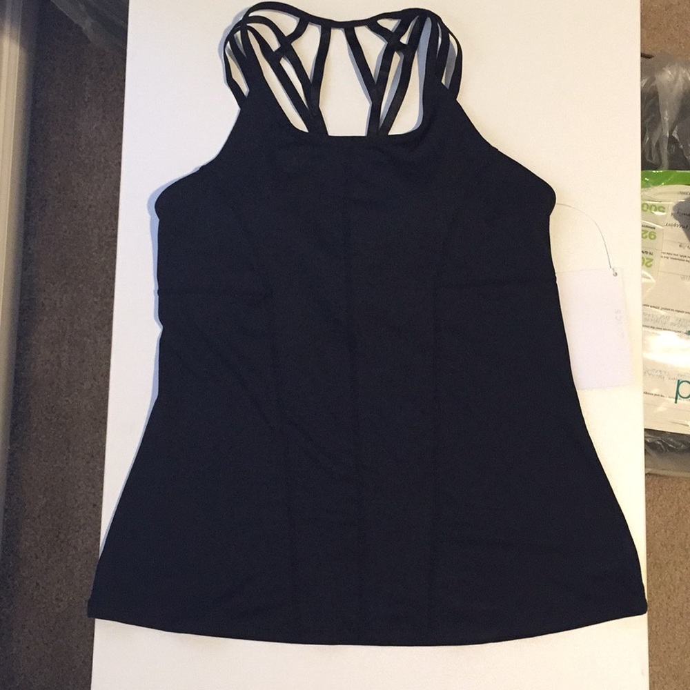 Fabletics Fitted Tank Top w/Built in Bra